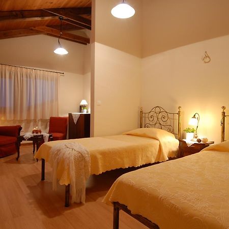 Anatoli Labreon Hotell Agia Marina  Exteriör bild