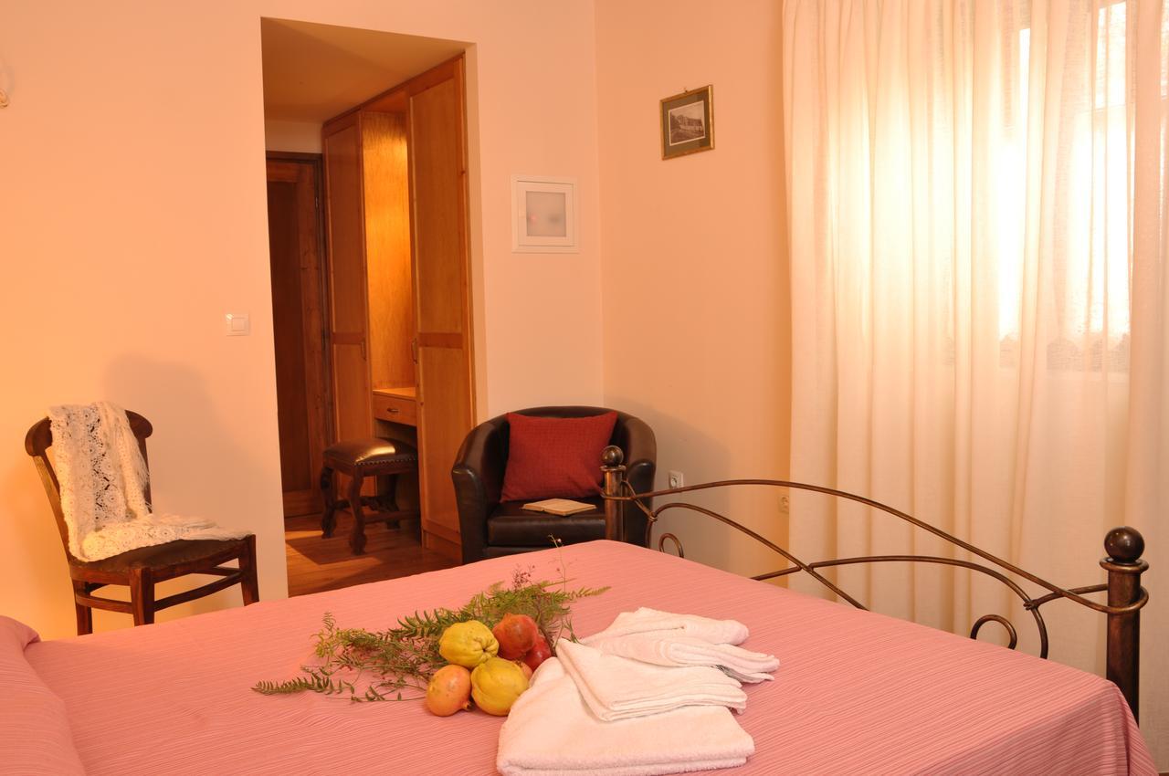 Anatoli Labreon Hotell Agia Marina  Exteriör bild