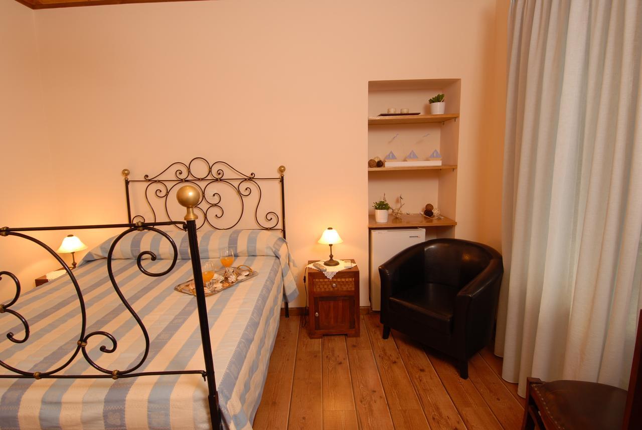 Anatoli Labreon Hotell Agia Marina  Exteriör bild
