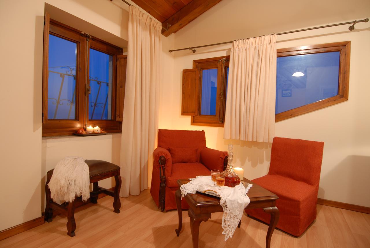 Anatoli Labreon Hotell Agia Marina  Exteriör bild
