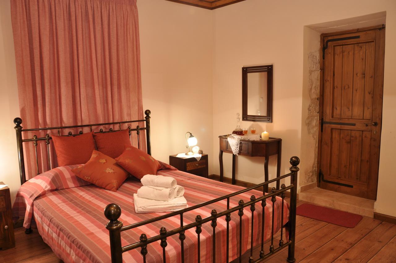 Anatoli Labreon Hotell Agia Marina  Exteriör bild