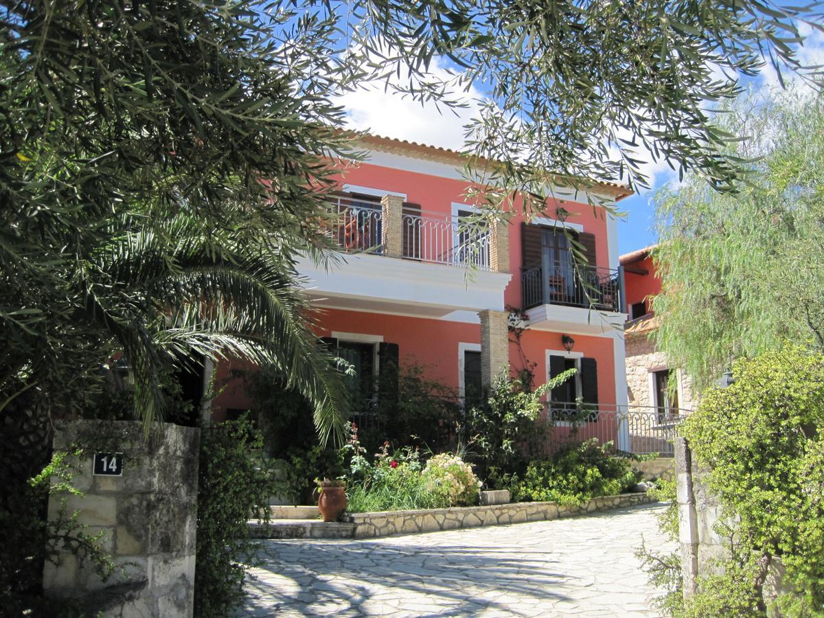 Anatoli Labreon Hotell Agia Marina  Exteriör bild